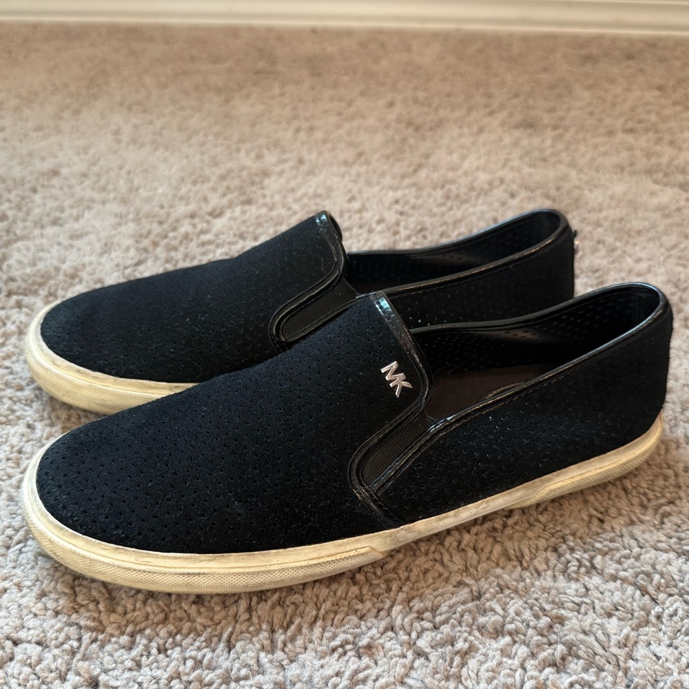 Michael Kors black leather slip on sneakers Size 8